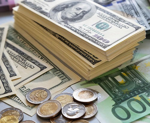 dollar-strength-persists-backed-by-modest-risk-aversion-jobs-data